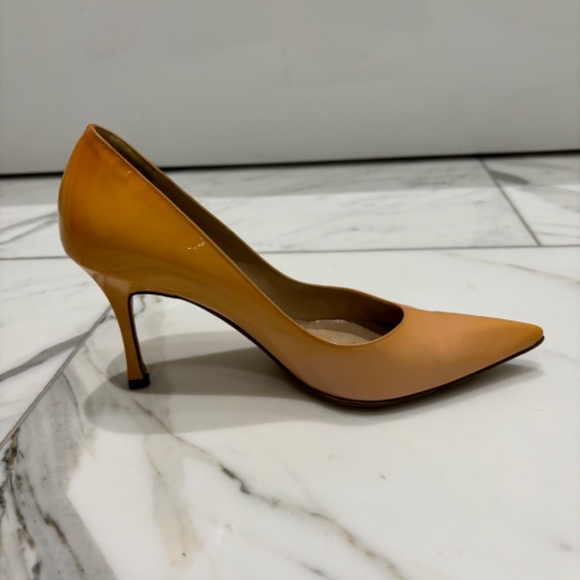 Manolo Blahnik Patent Leather Pumps Size EU 35 US 5B, 3 Inch Heels - Picture 6 of 12